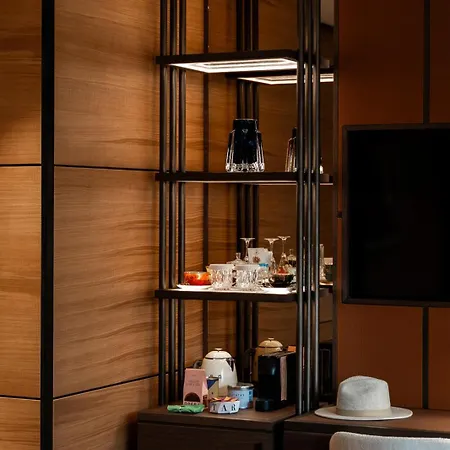 Hotel Eight Cortina