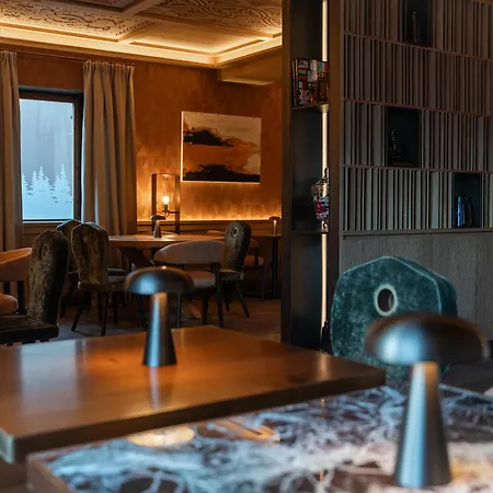 Eight Cortina Hotel 5*