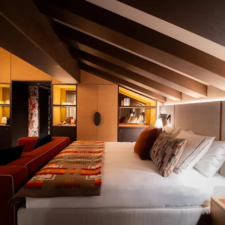 Eight Cortina Hotel