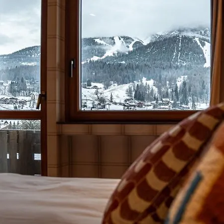 Eight Cortina Hotel 5*