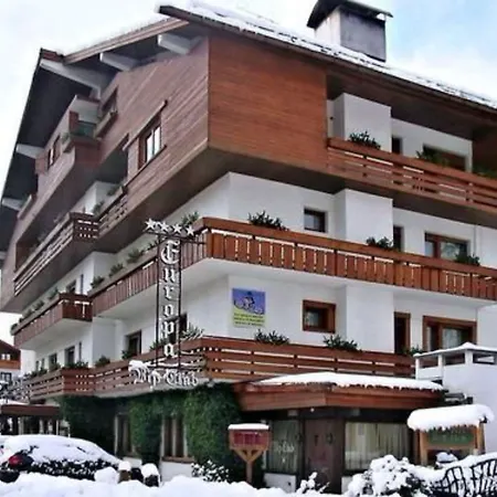 Eight Cortina 5* Cortina dʼAmpezzo