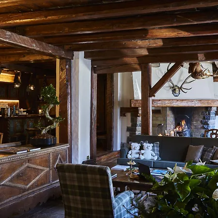 Hotel Eight Cortina