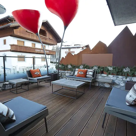 Hotel Eight Cortina