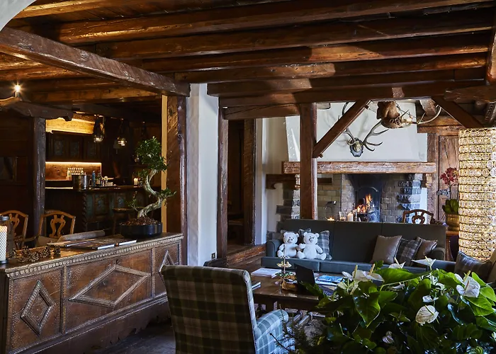 Hotel Eight Cortina