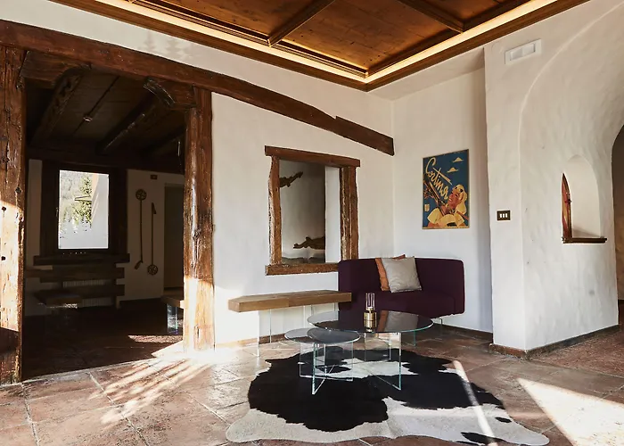 Hotel Eight Cortina