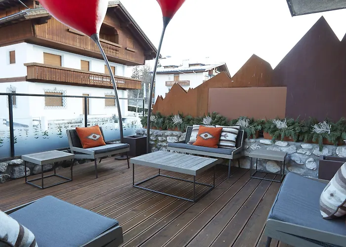 Hotel Eight Cortina