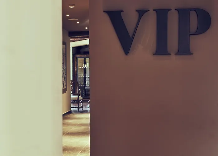 Hotel Eight Cortina 5*