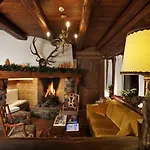 Eight Cortina 5* Cortina d'Ampezzo