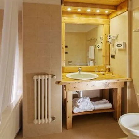 Hotel Eight Cortina 5*