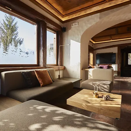 Eight Cortina Hotel 5*