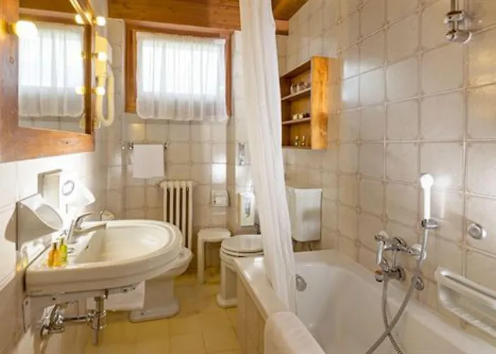Eight Cortina 5*